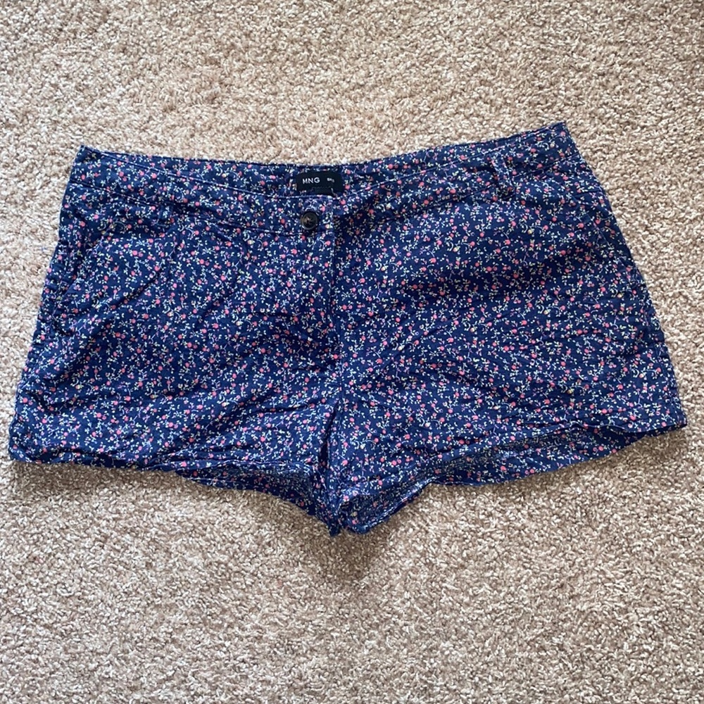 💙Women’s flower shorts💙